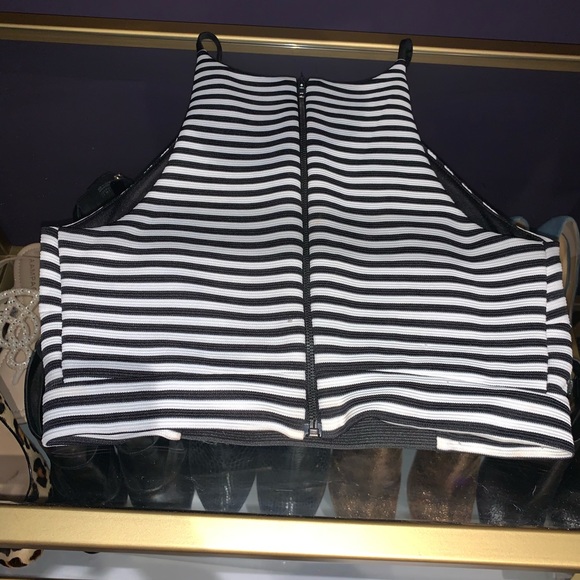 Striped crop top - Picture 2 of 2